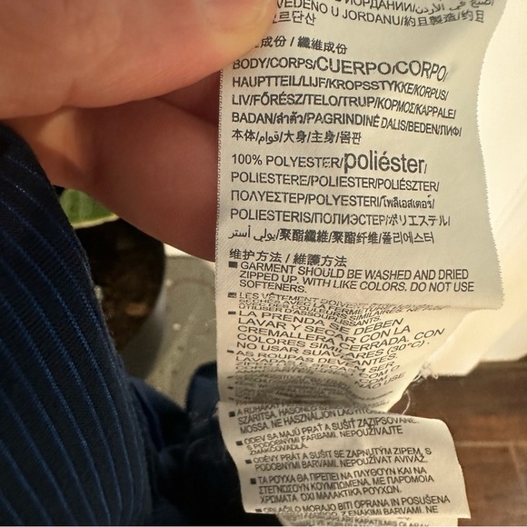 Under Armour - Streaker Striped HeatGear Half-Zip Top - Men - Blue - Picture 9 of 11